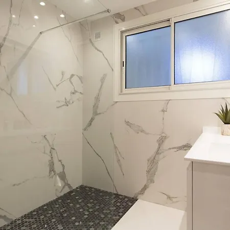 Brand New 2 Bedrooms Next To Croisette ! Апартаменты Канны